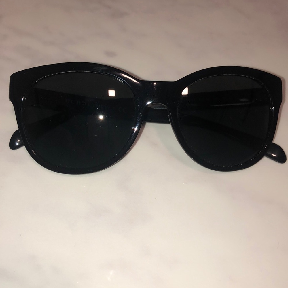 Genuine Burberry unisex sunglasses black